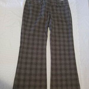 Hippie pants with checks and thin lines in shades of brown and black